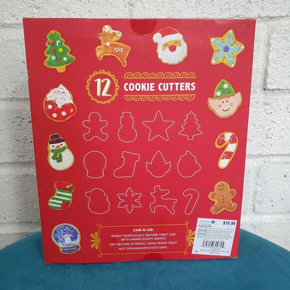 Christmas Cookie Story Book Box 12 Metal Cookie Cutter Set Recipe Sealed New - Picture 2 of 8